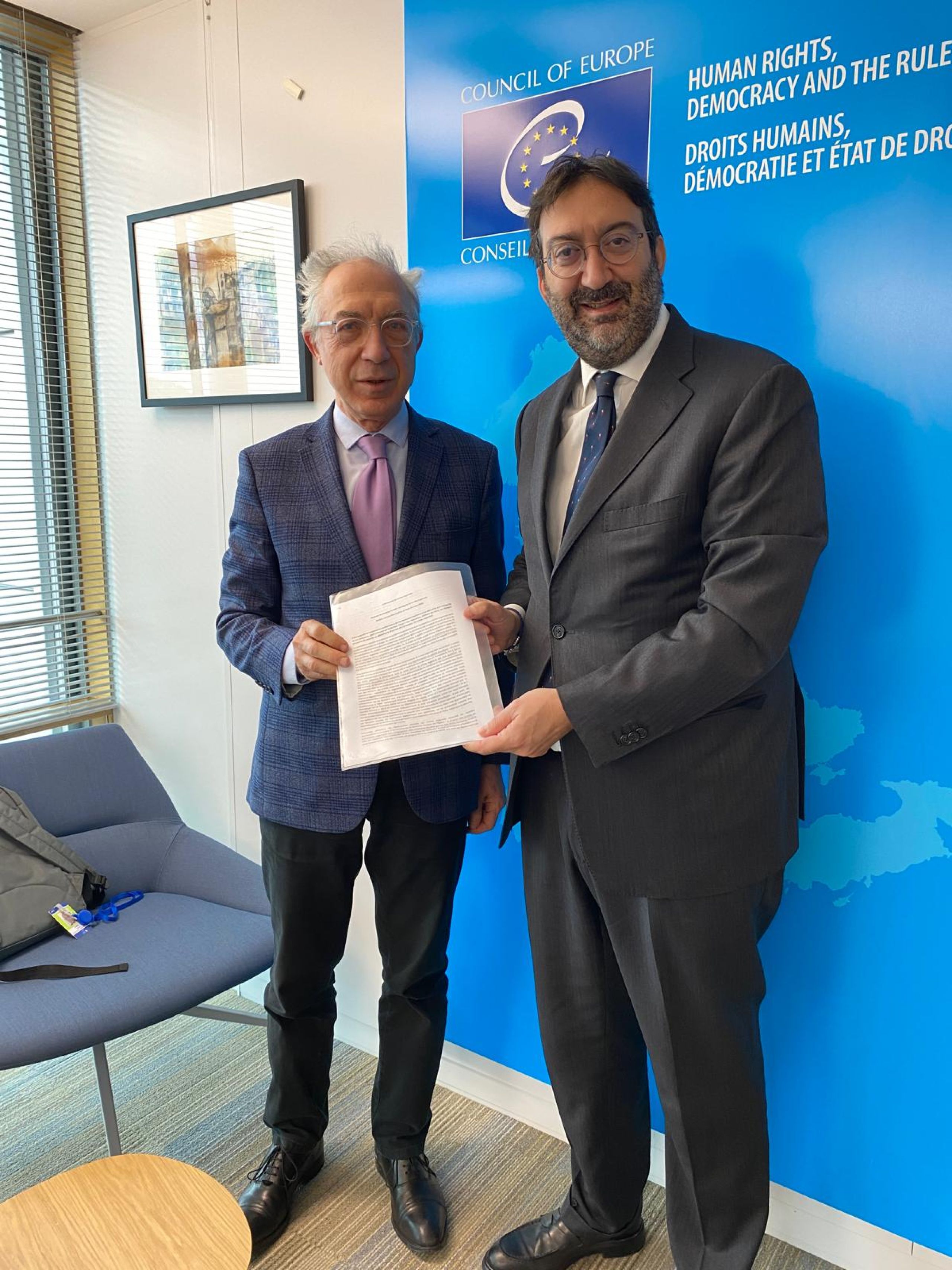 La lutte contre la criminalité organisée au coeur de la rencontre entre le représentant de Justice et Paix Europe dans la Conférence des OING, et le directeur général des droits humains et de l’Etat de droit